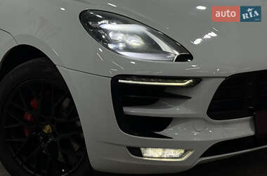 Внедорожник / Кроссовер Porsche Macan 2017 в 