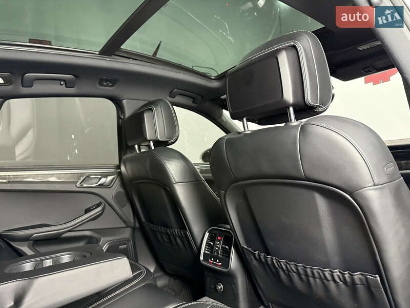 Внедорожник / Кроссовер Porsche Macan 2017 в Одессе фото 54 Внедорожник / Кроссовер Porsche Macan 2017 в Одессе