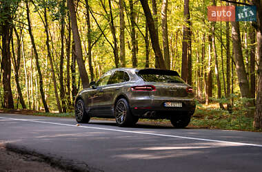 Внедорожник / Кроссовер Porsche Macan 2015 в 