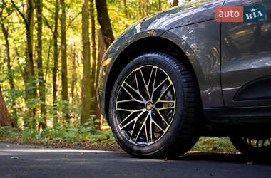 Внедорожник / Кроссовер Porsche Macan 2015 в 