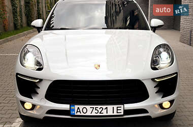 Внедорожник / Кроссовер Porsche Macan 2014 в 