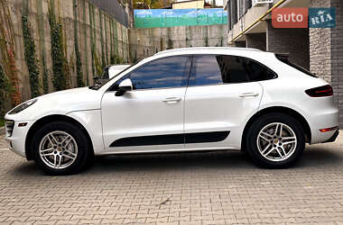 Внедорожник / Кроссовер Porsche Macan 2014 в 