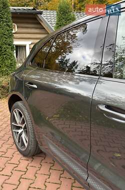 Позашляховик / Кросовер Porsche Macan 2022 в 