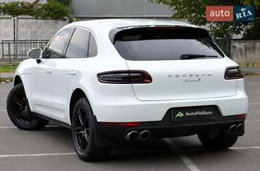 Позашляховик / Кросовер Porsche Macan 2015 в 