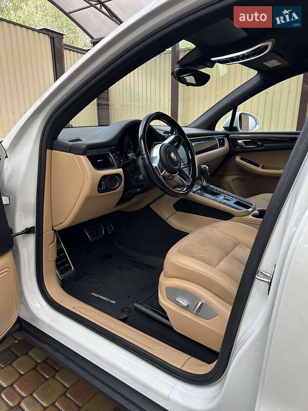 Позашляховик / Кросовер Porsche Macan 2017 в Києві