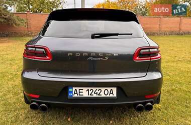 Внедорожник / Кроссовер Porsche Macan 2017 в 