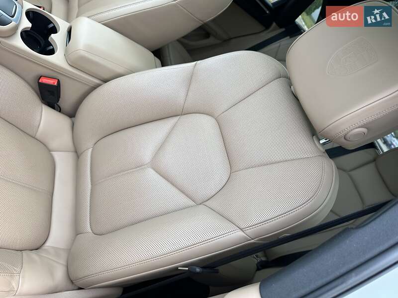 Позашляховик / Кросовер Porsche Macan 2020 в Києві фото 29 Позашляховик / Кросовер Porsche Macan 2020 в Києві