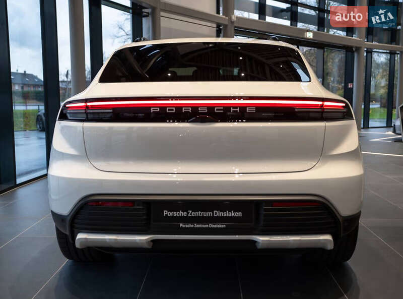 Внедорожник / Кроссовер Porsche Macan 2025 в Киеве