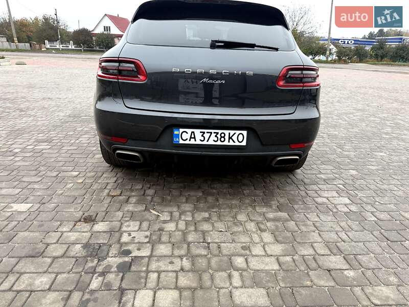 Позашляховик / Кросовер Porsche Macan 2016 в Умані фото 4 Позашляховик / Кросовер Porsche Macan 2016 в Умані