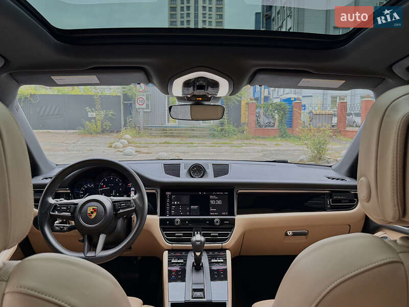 Внедорожник / Кроссовер Porsche Macan 2023 в Киеве