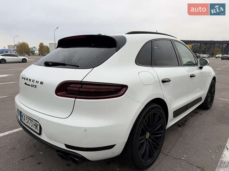 Внедорожник / Кроссовер Porsche Macan 2016 в Киеве