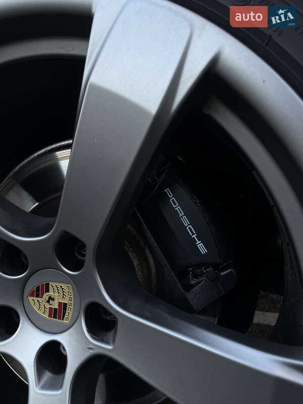 Позашляховик / Кросовер Porsche Macan 2022 в Києві