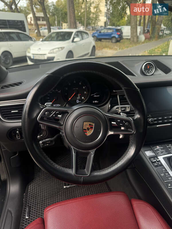 Позашляховик / Кросовер Porsche Macan 2018 в Києві