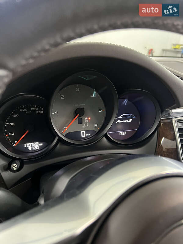 Позашляховик / Кросовер Porsche Macan 2016 в Києві фото 12 Позашляховик / Кросовер Porsche Macan 2016 в Києві