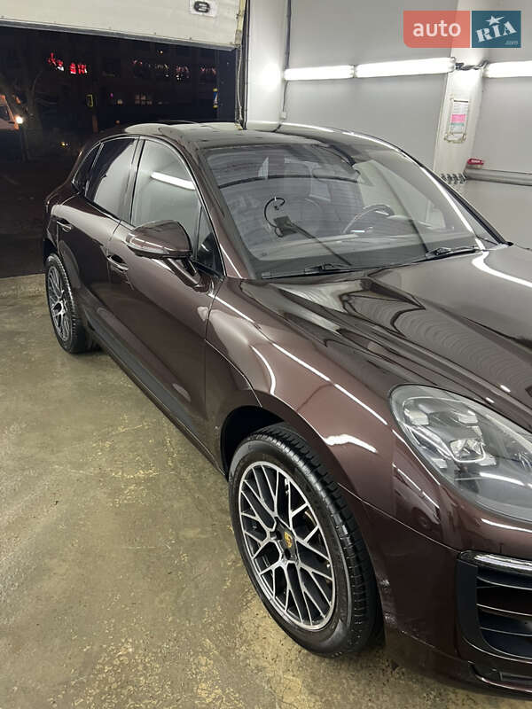 Позашляховик / Кросовер Porsche Macan 2016 в Києві фото 23 Позашляховик / Кросовер Porsche Macan 2016 в Києві