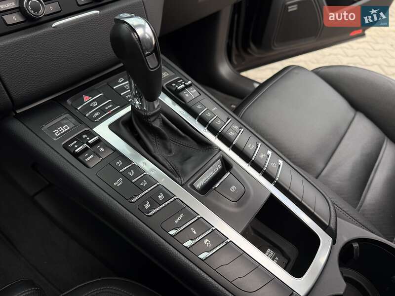 Внедорожник / Кроссовер Porsche Macan 2015 в Днепре