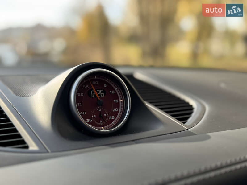 Позашляховик / Кросовер Porsche Macan 2016 в Києві