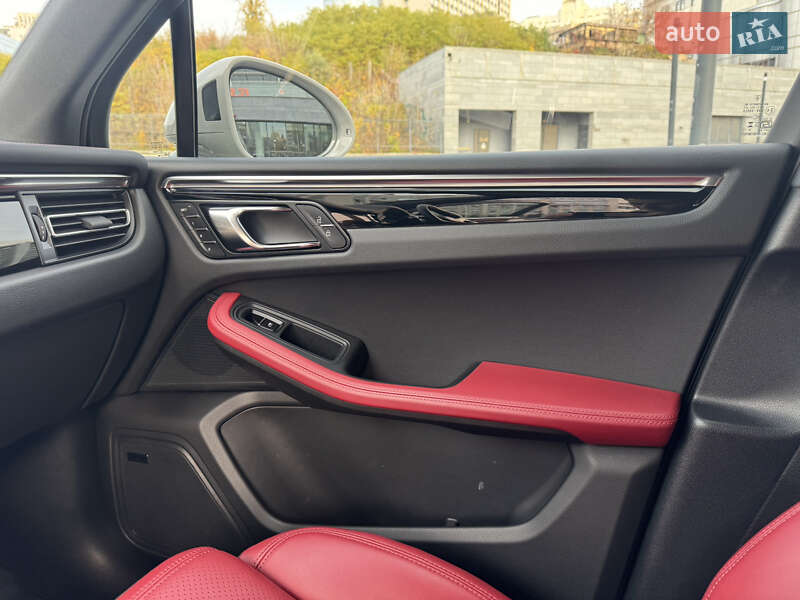 Внедорожник / Кроссовер Porsche Macan 2024 в Киеве фото 19 Внедорожник / Кроссовер Porsche Macan 2024 в Киеве