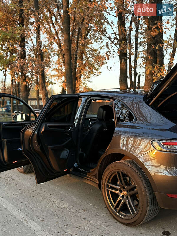 Позашляховик / Кросовер Porsche Macan 2019 в Софіївській Борщагівці