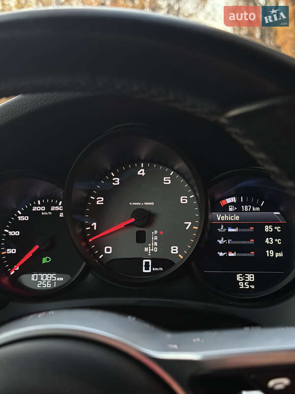 Позашляховик / Кросовер Porsche Macan 2019 в Софіївській Борщагівці