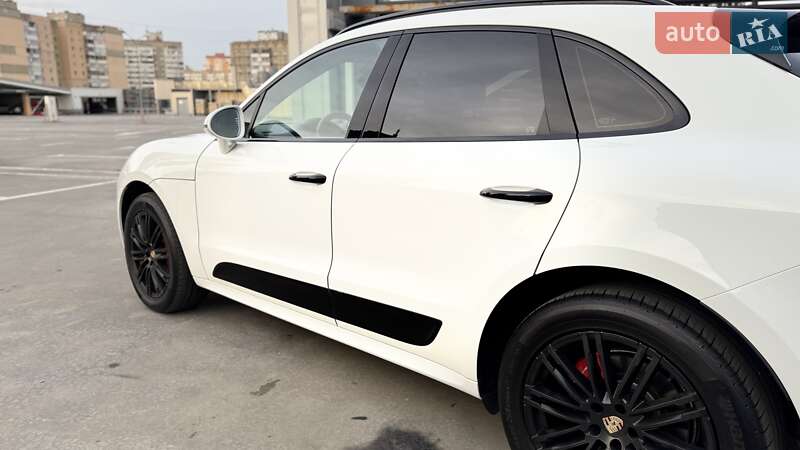 Позашляховик / Кросовер Porsche Macan 2016 в Києві фото 15 Позашляховик / Кросовер Porsche Macan 2016 в Києві