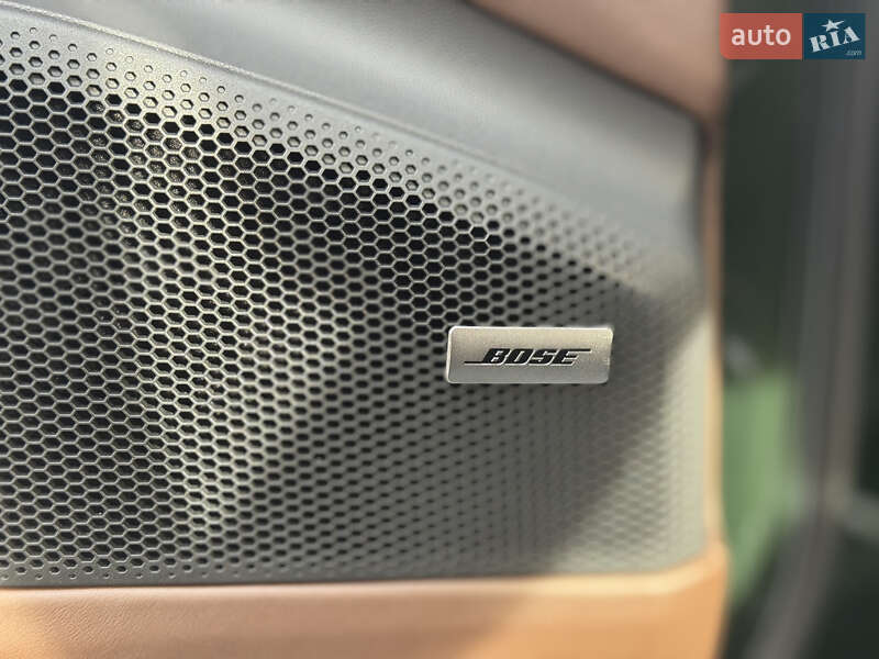 Позашляховик / Кросовер Porsche Macan 2024 в Києві