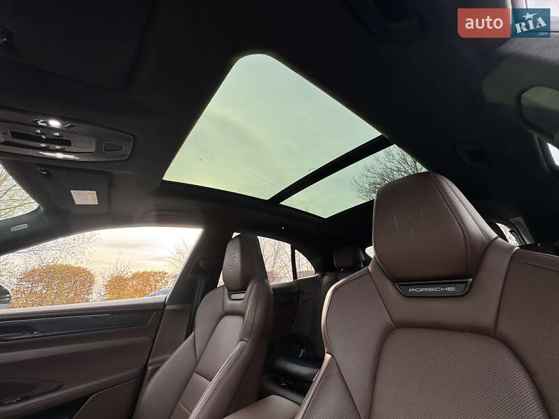 Позашляховик / Кросовер Porsche Macan 2024 в Києві