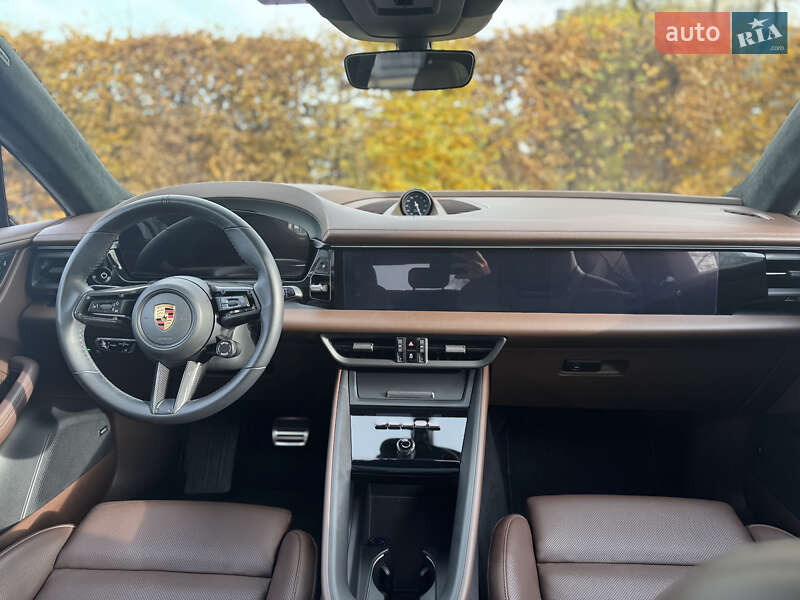 Позашляховик / Кросовер Porsche Macan 2024 в Києві