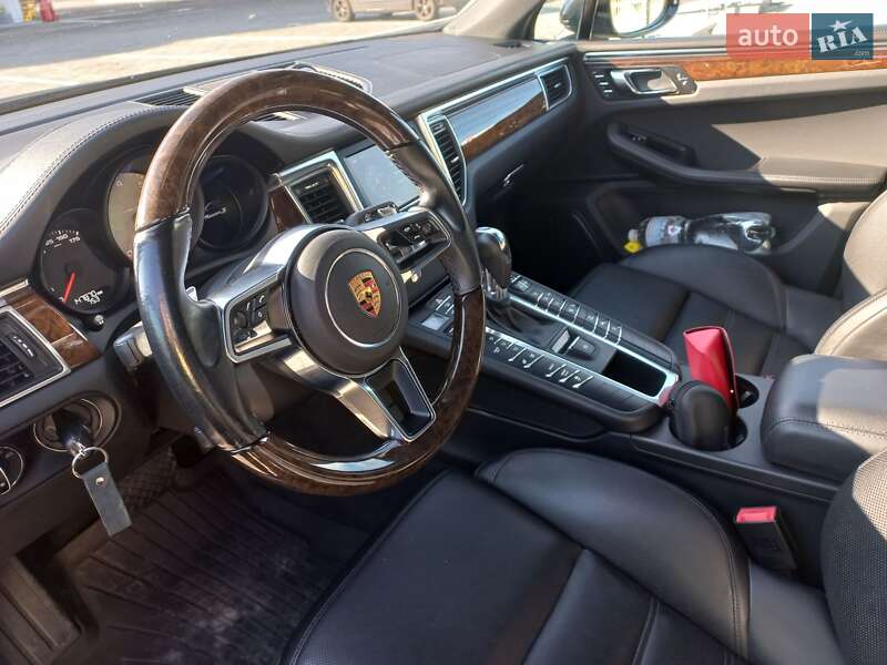 Внедорожник / Кроссовер Porsche Macan 2014 в Запорожье