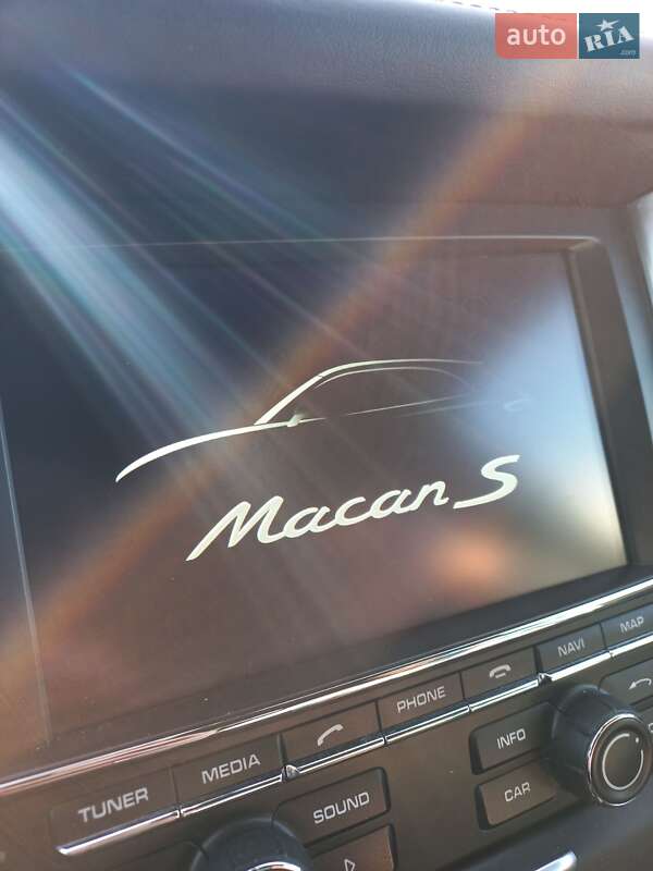 Внедорожник / Кроссовер Porsche Macan 2014 в Запорожье