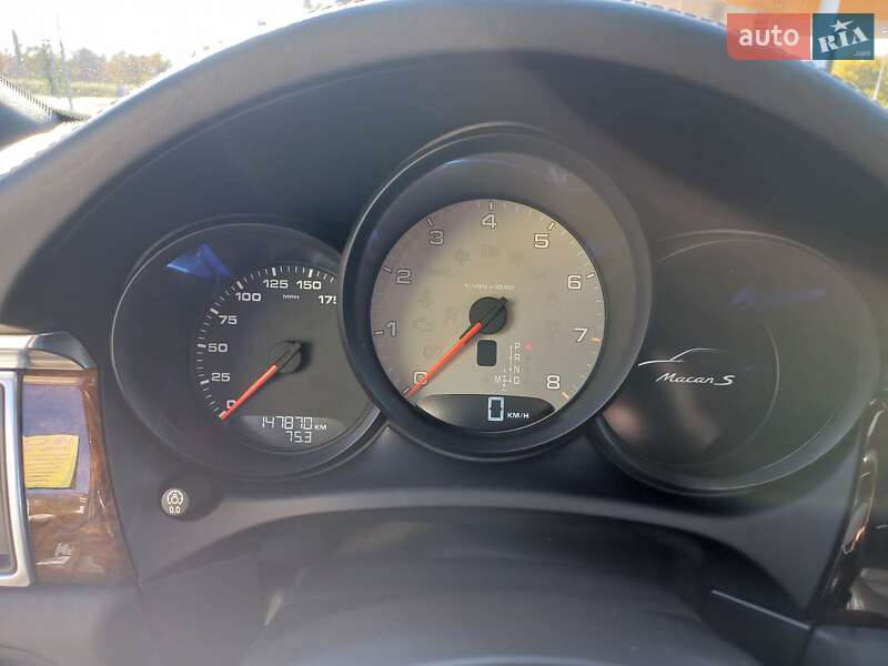 Внедорожник / Кроссовер Porsche Macan 2014 в Запорожье