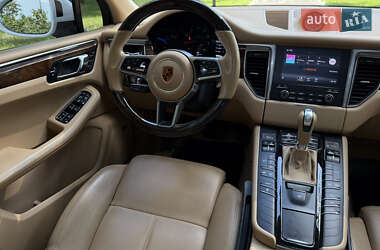 Позашляховик / Кросовер Porsche Macan 2016 в Черкасах