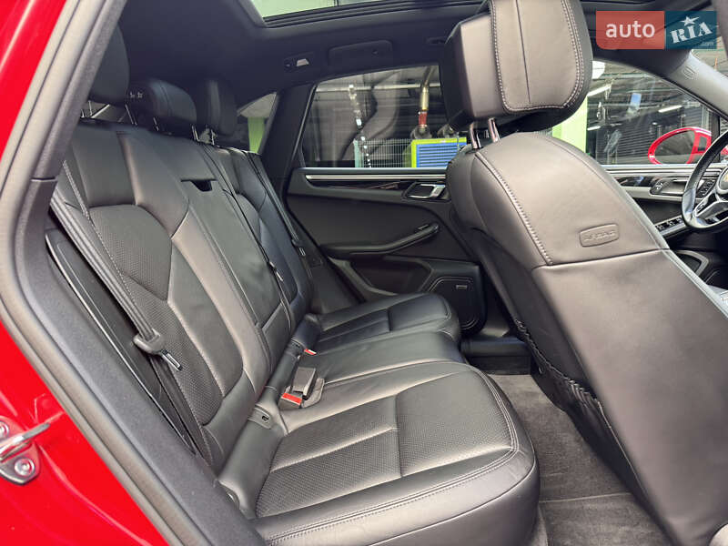 Внедорожник / Кроссовер Porsche Macan 2017 в Киеве фото 38 Внедорожник / Кроссовер Porsche Macan 2017 в Киеве