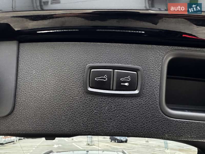 Внедорожник / Кроссовер Porsche Macan 2018 в Киеве