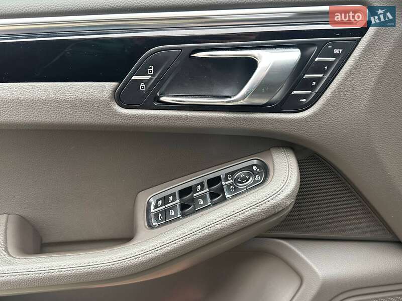 Позашляховик / Кросовер Porsche Macan 2021 в Києві фото 10 Позашляховик / Кросовер Porsche Macan 2021 в Києві