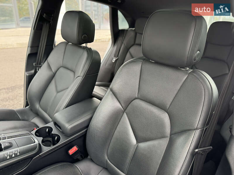 Позашляховик / Кросовер Porsche Macan 2019 в Харкові