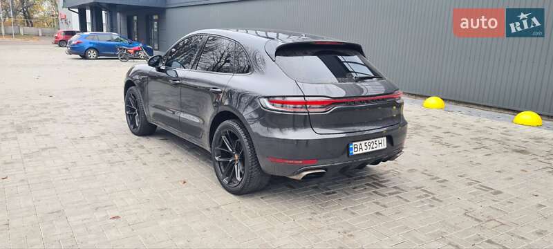 Позашляховик / Кросовер Porsche Macan 2016 в Кропивницькому