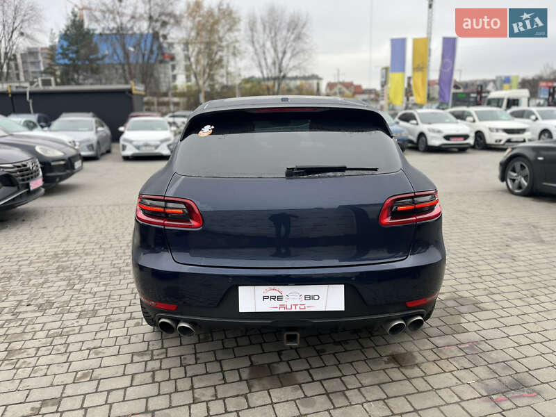 Позашляховик / Кросовер Porsche Macan 2017 в Львові