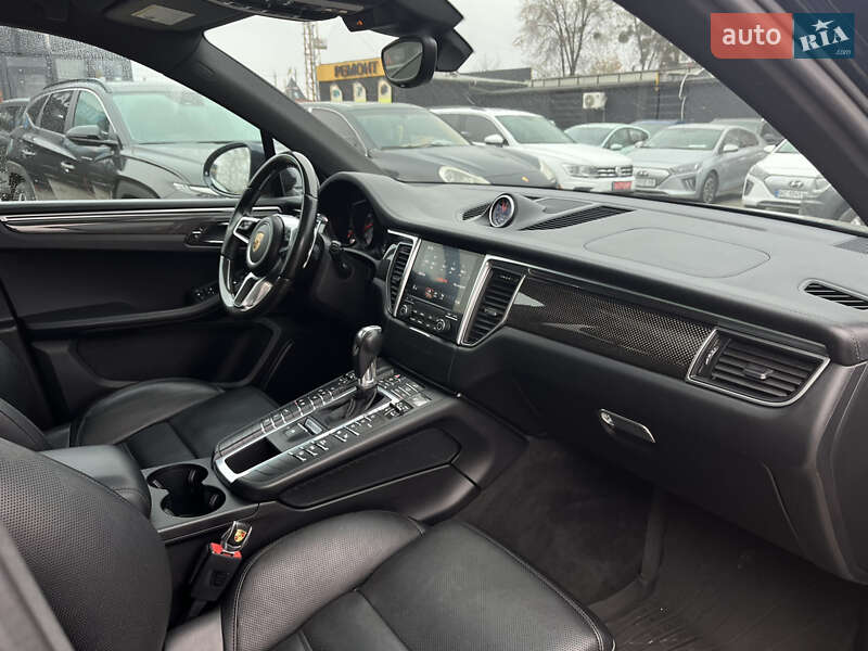 Позашляховик / Кросовер Porsche Macan 2017 в Львові