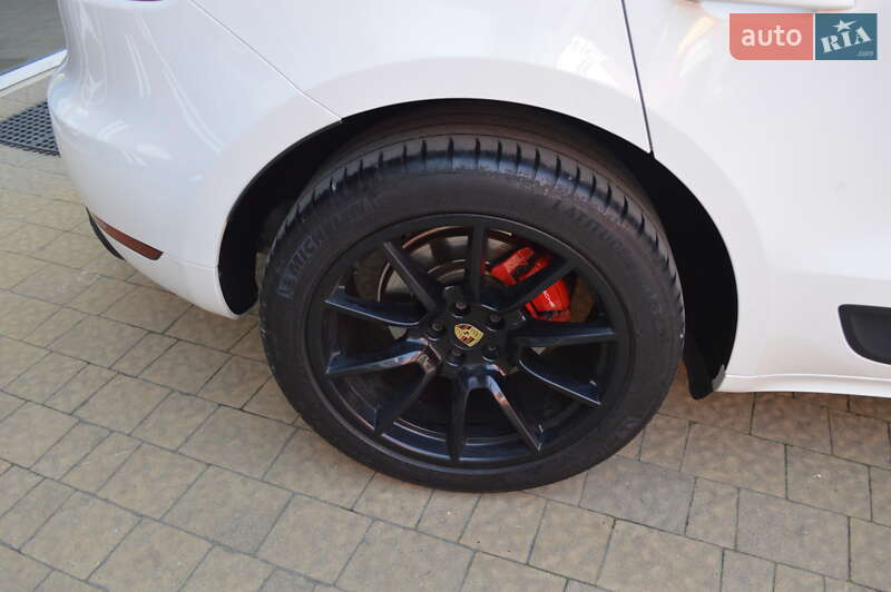 Внедорожник / Кроссовер Porsche Macan 2018 в Львове