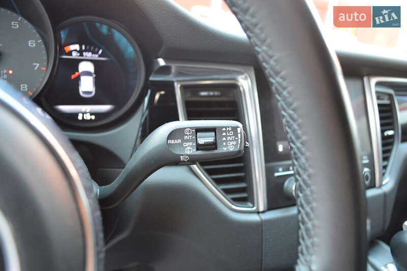 Внедорожник / Кроссовер Porsche Macan 2018 в Львове