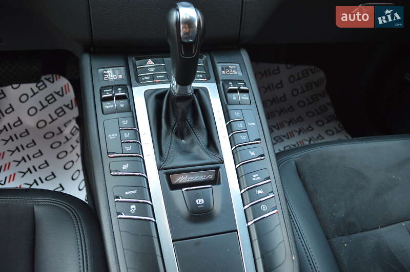 Внедорожник / Кроссовер Porsche Macan 2018 в Львове