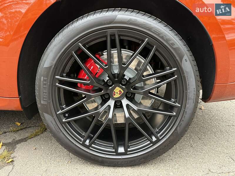 Позашляховик / Кросовер Porsche Macan 2022 в Києві