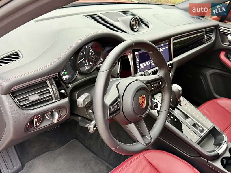 Позашляховик / Кросовер Porsche Macan 2022 в Києві