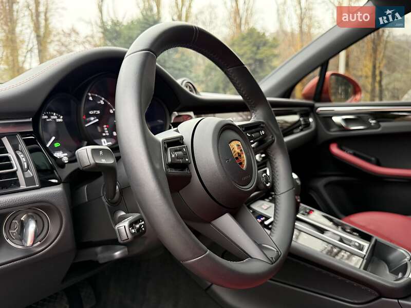 Позашляховик / Кросовер Porsche Macan 2022 в Києві