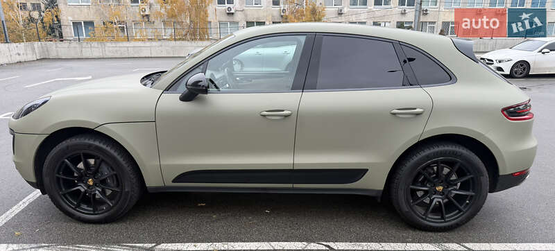 Позашляховик / Кросовер Porsche Macan 2017 в Києві