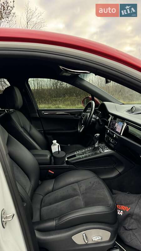 Внедорожник / Кроссовер Porsche Macan 2019 в Хмельницком