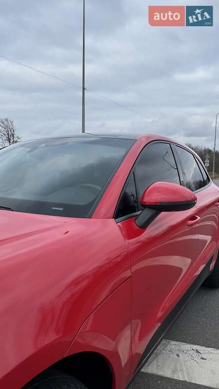 Внедорожник / Кроссовер Porsche Macan 2019 в Хмельницком