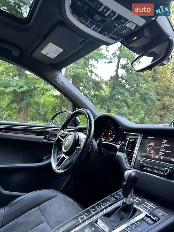 Позашляховик / Кросовер Porsche Macan 2017 в Києві фото 18 Позашляховик / Кросовер Porsche Macan 2017 в Києві