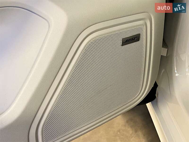 Внедорожник / Кроссовер Porsche Macan 2017 в Киеве фото 35 Внедорожник / Кроссовер Porsche Macan 2017 в Киеве